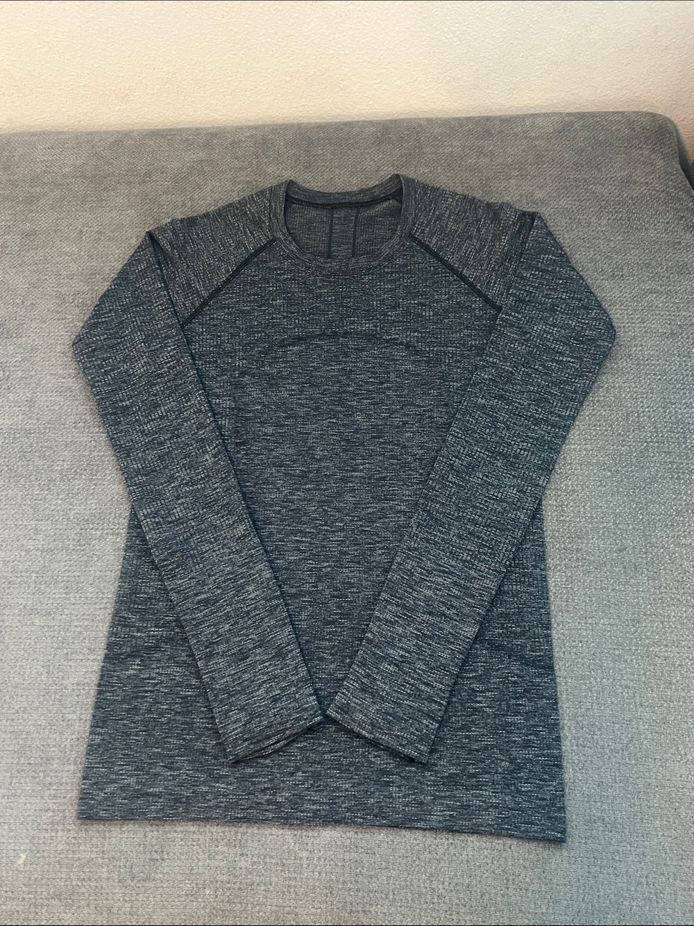 lululemon athletica Heathered Charcoal Long-Sleeve Crew